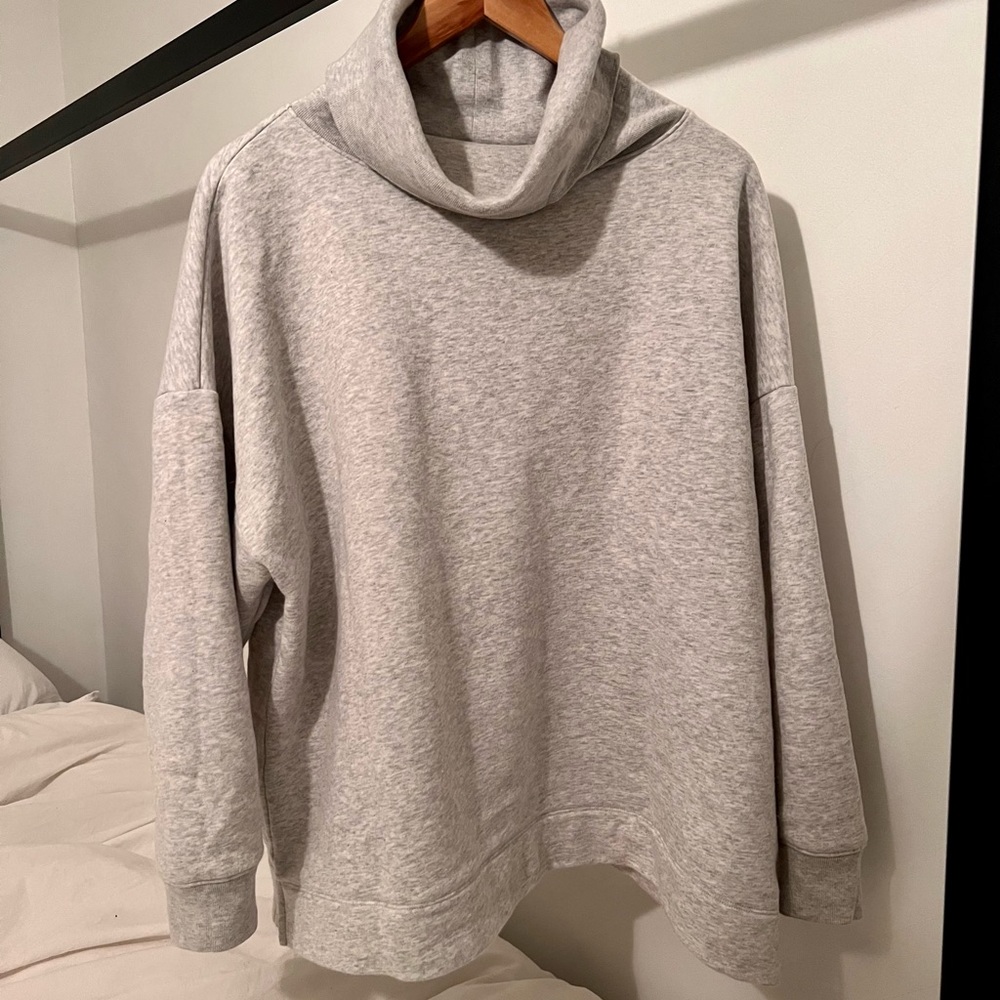 GAP oversized turtleneck sweatshirt - Picture 3 of 5